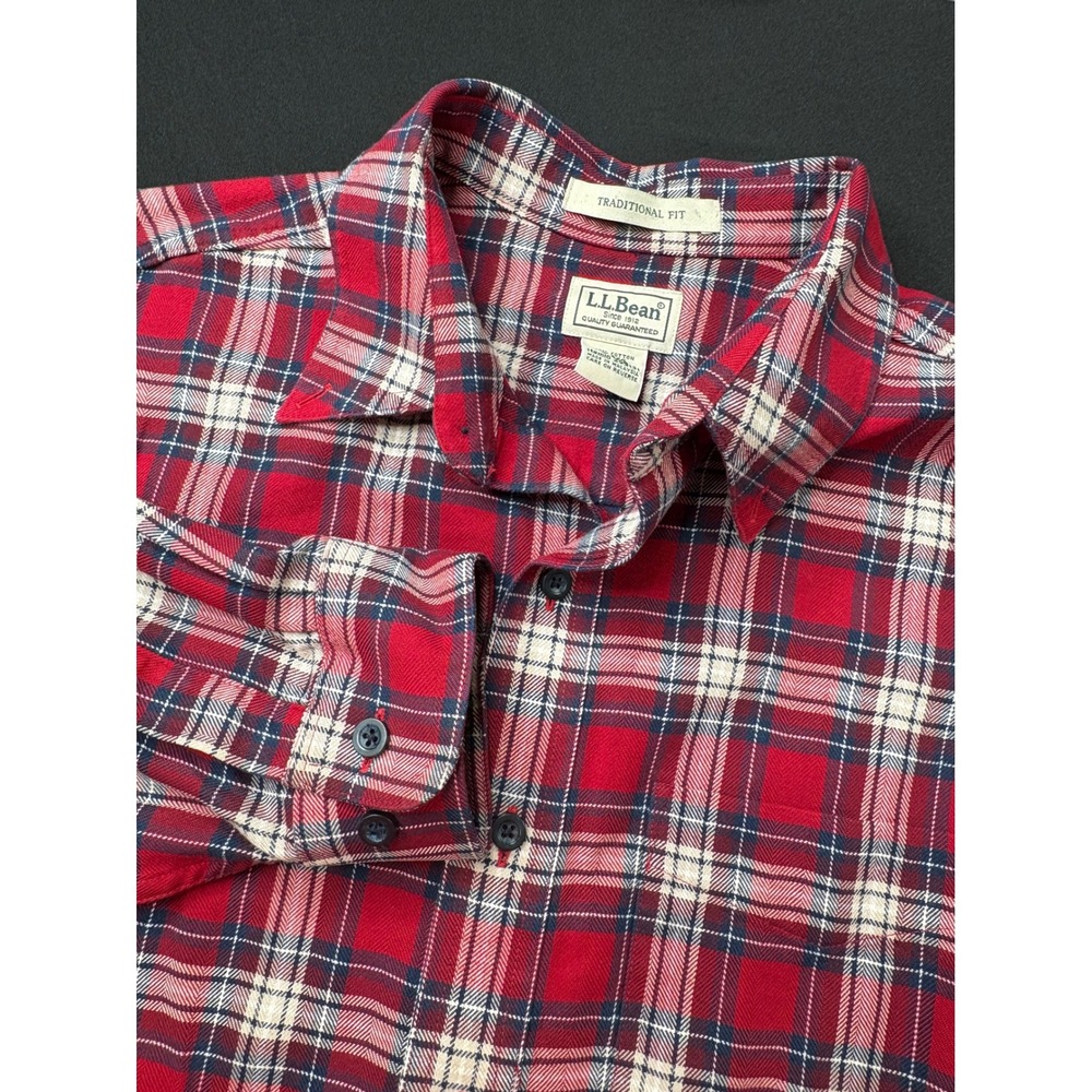 LL Bean Traditional Fit Red Plaid Flannel Shirt Mens L-Reg‎ Long Sleeve Button